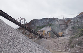 河南辉县时产120-150吨石料生产线现场